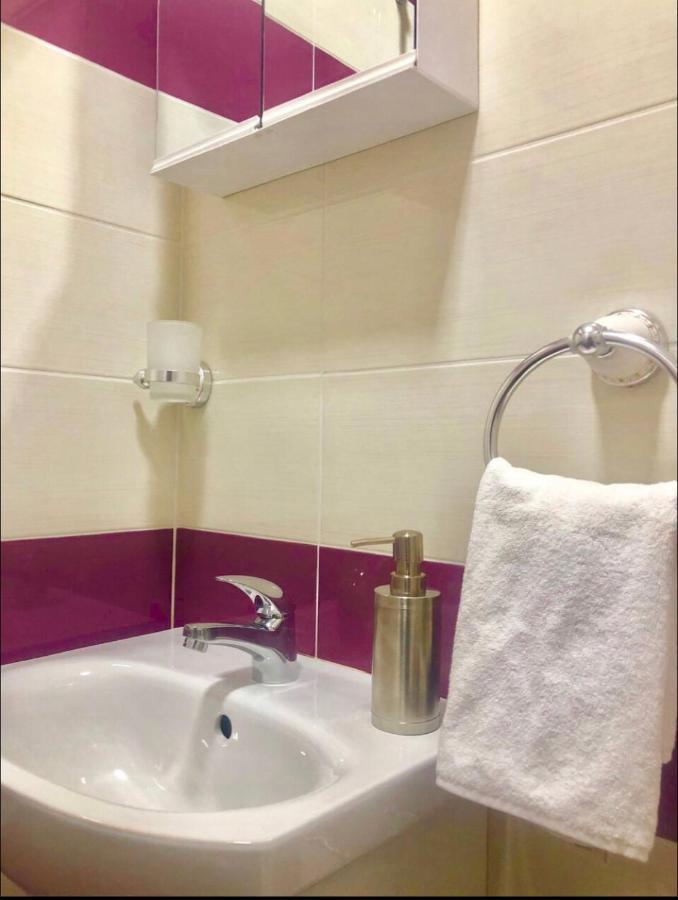 Sofia Centre Apartment ภายนอก รูปภาพ