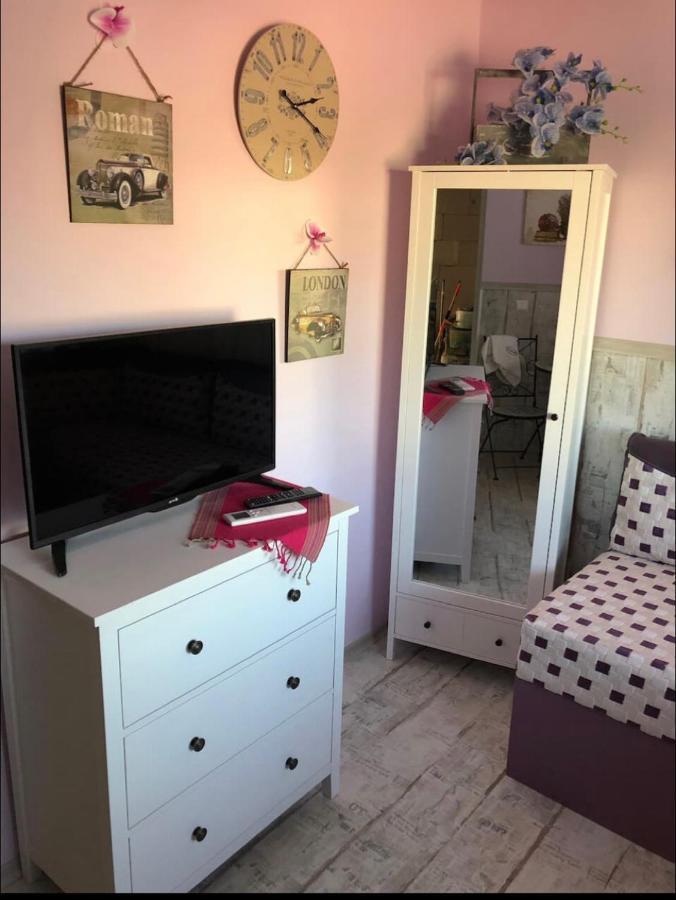 Sofia Centre Apartment ภายนอก รูปภาพ