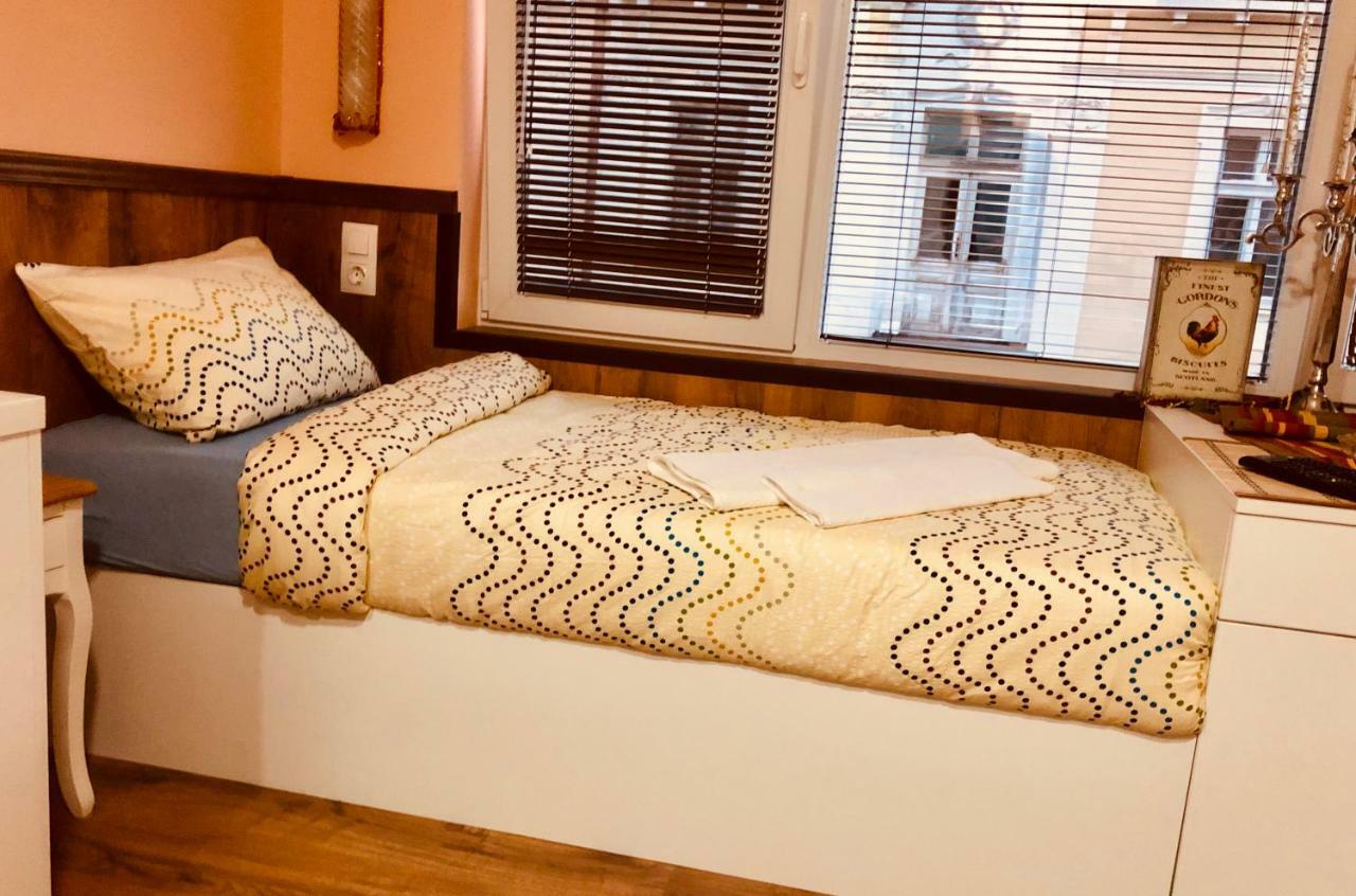 Sofia Centre Apartment ภายนอก รูปภาพ