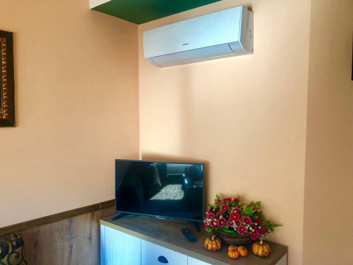 Sofia Centre Apartment ภายนอก รูปภาพ