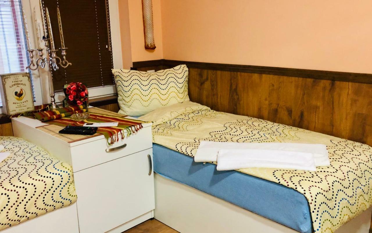 Sofia Centre Apartment ภายนอก รูปภาพ